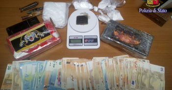 Roma, nuovo colpo allo spaccio: sequestrati 2,8 kg di cocaina e un quantitativo di hashish