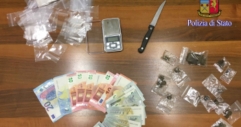 Controlli antidroga presso gli Istituti Scolastici: minorenne sorpreso a spacciare