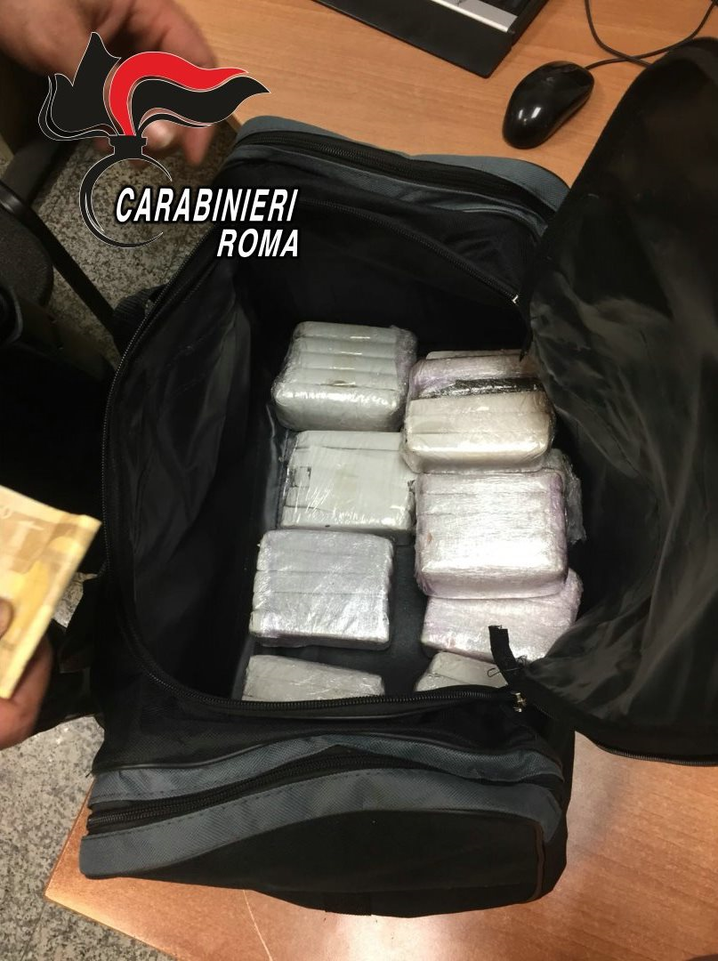 Roma, sequestrata all’Eur la droga della movida