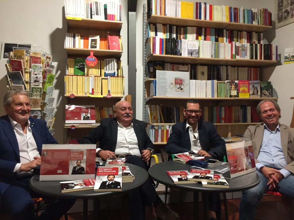 Lo sbirro del generale”, Aldo Chiavazzo racconta nel suo libro il terrirosmo e i pericolosi segnali di oggi