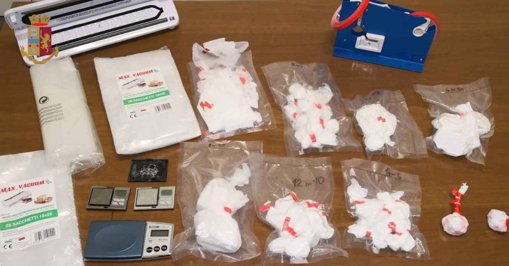 Roma, festività natalizie: intensificate le attività di contrasto al traffico di stupefacenti