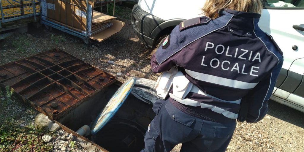 Ambiente, Polizia Locale e Arpa Lazio: accertamenti degli scarichi delle acque di una lavanderia ad Ardea