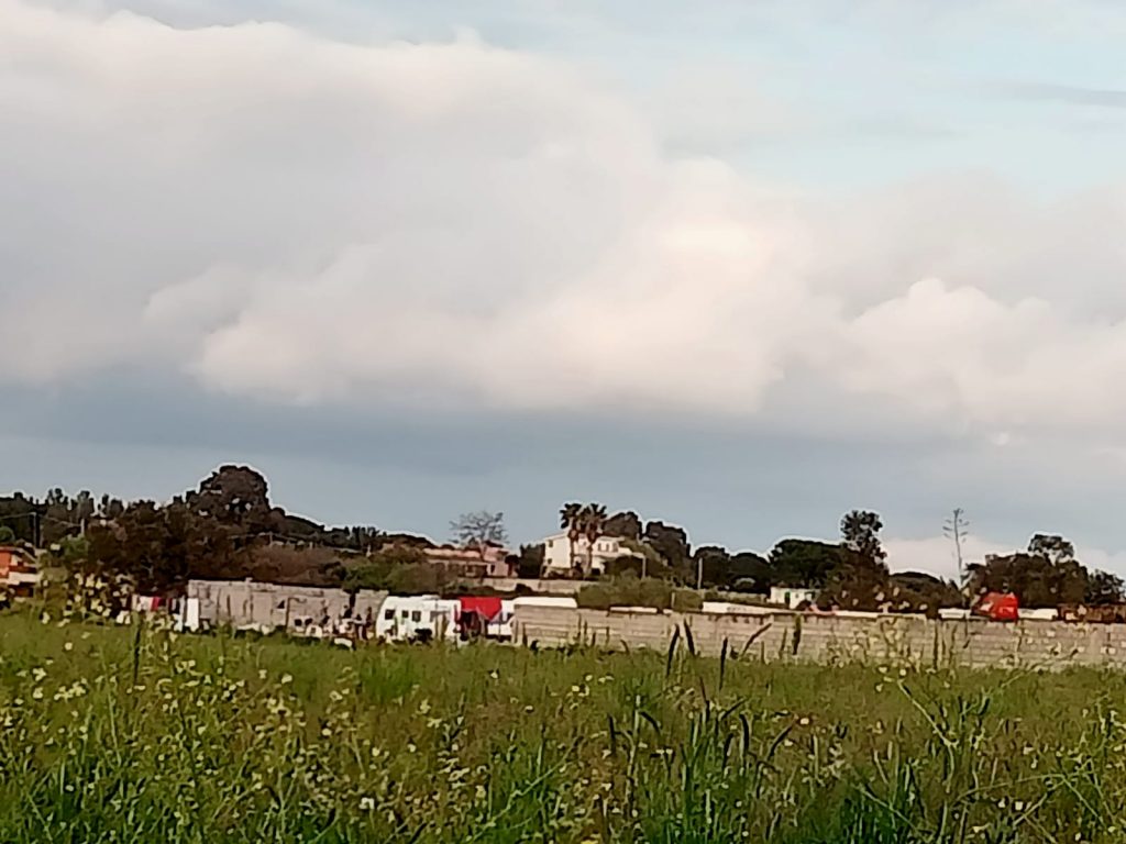 Ardea, il sindaco replica a Fdi: “Sui rom delle Salzare attacco ignobile”