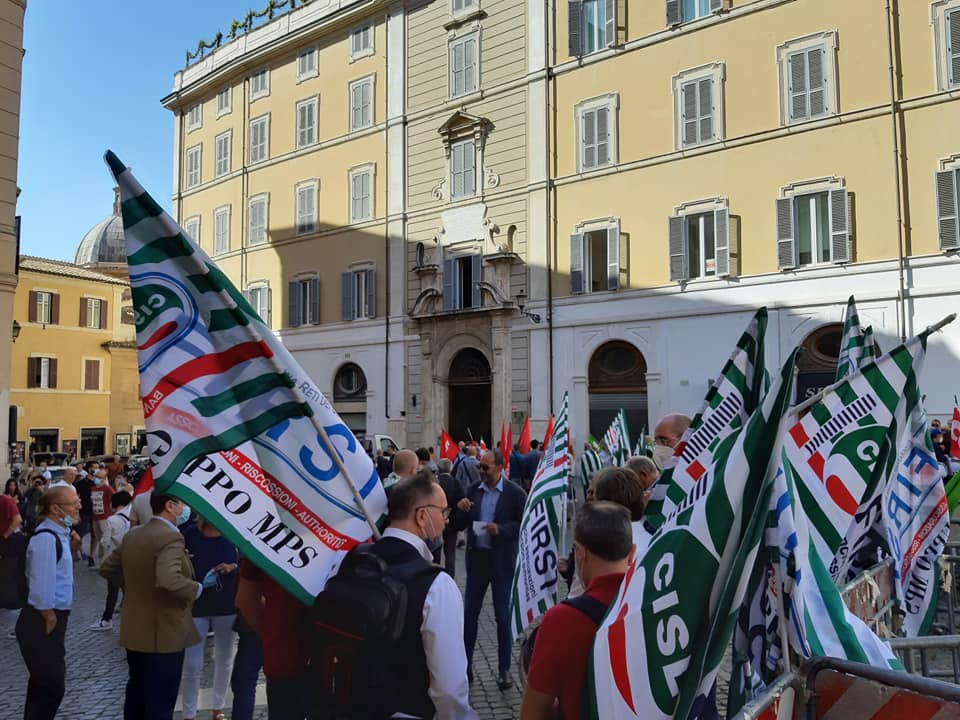 Sciopero Mps, sindacato First Cisl in piazza Montecitorio per chiedere chiarezza e tutela per i lavoratori