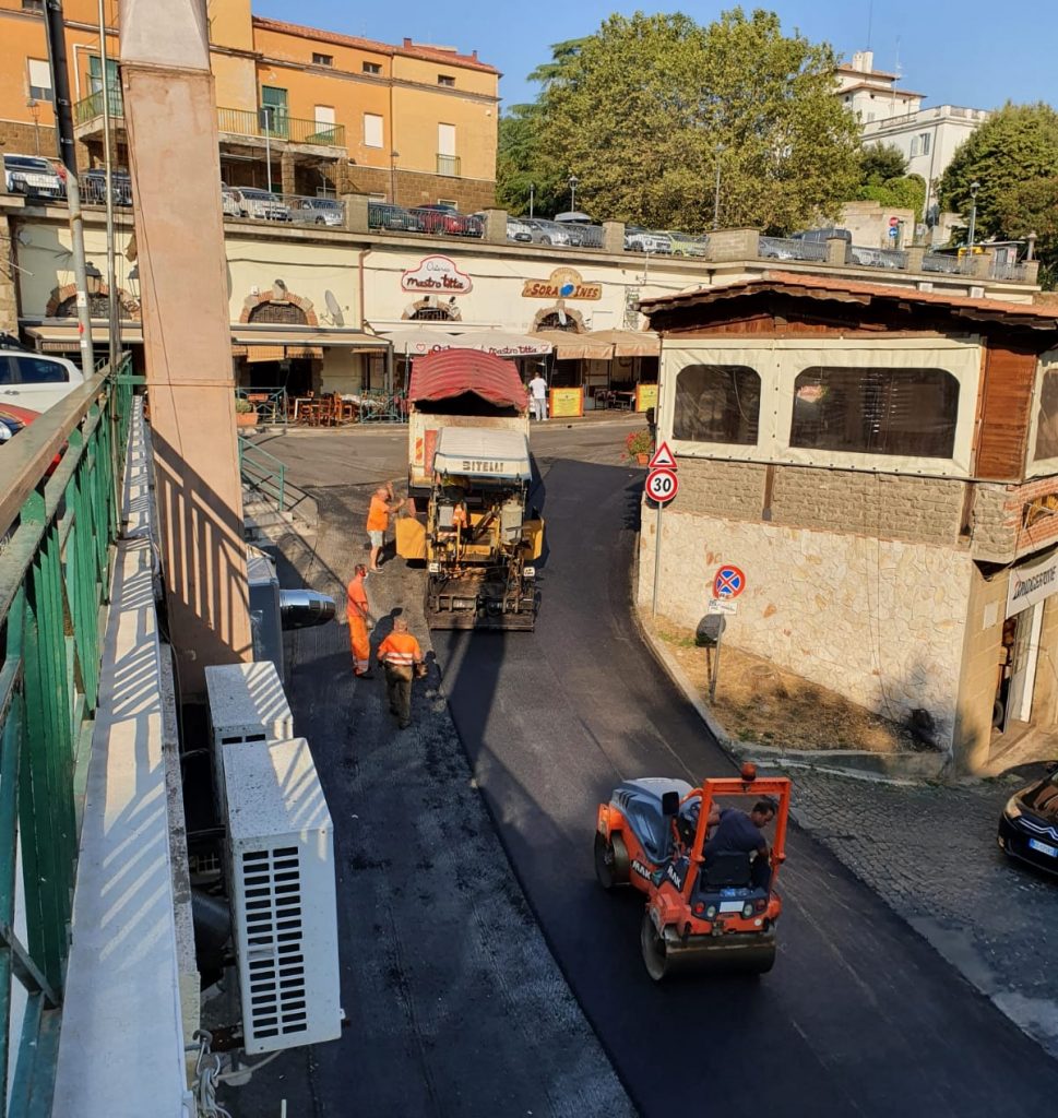 ARICCIA: STRADE NUOVE E CANTIERI IN VIA DI CHIUSURA