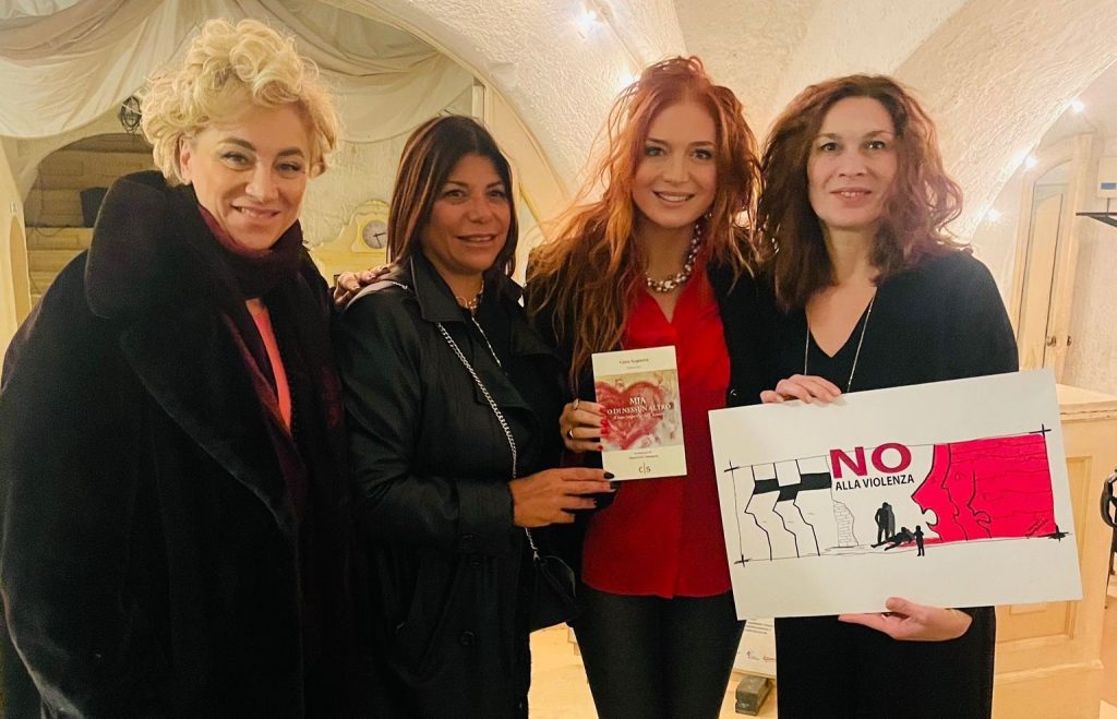 Rassegna Amori Rubati: presentato “Mia o di nessun altro”, il libro di Catia Acquesta