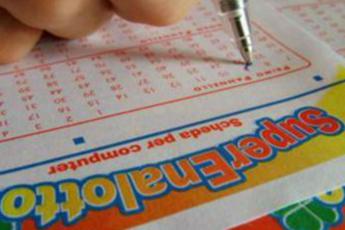 Superenalotto, la combinazione vincente di oggi 28 dicembre 2023