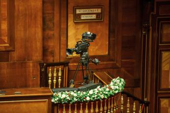 Concerto di Natale in Senato, standing ovation per Mattarella