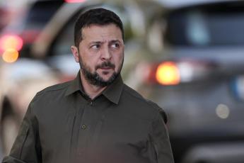 Ucraina, l’esperto: “Zelensky contro Zaluzhny? E’ braccio di ferro tra gruppi di potere”