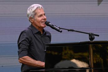 Claudio Baglioni: “Dal ring si scende quando si è vincenti”, e annuncia la data del ritiro