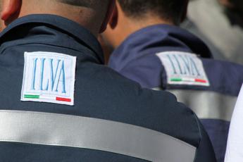 Ex Ilva, protesta all’indotto di Taranto: “Senza risposte sarà blocco totale”