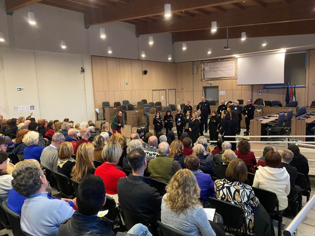 ARDEA, SUCCESSO DEL CONCERTO POLIFONICO DEL “CORO INGRADO” DIRETTO DA EMNAUELA DELLA TORRE