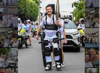 Parigi 2024, l’impresa di Kevin ‘cyber tedoforo’: il primo con esoscheletro