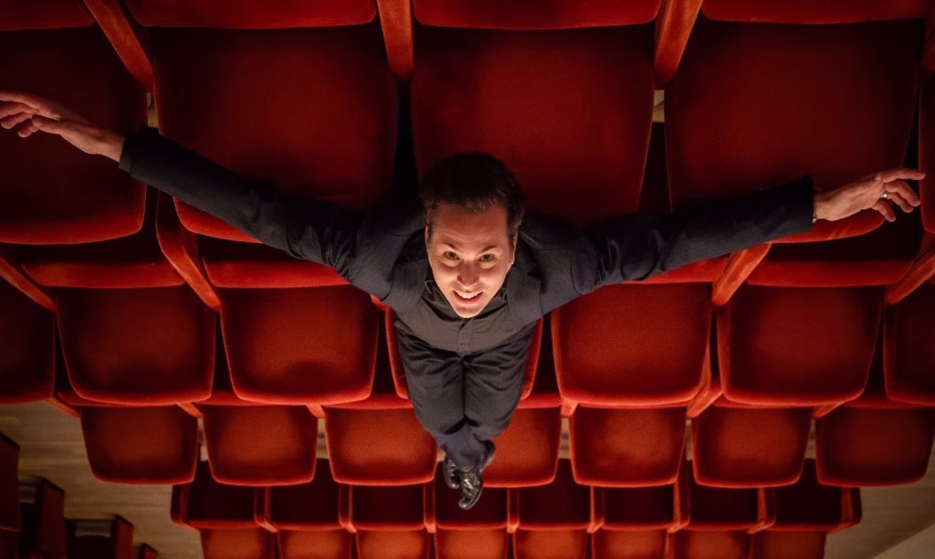 Vincenzo Bocciarelli torna a Taormina con “ASTOR – Un secolo di Tango”: grande attesa per lo spettacolo del 12 agosto al Teatro Greco