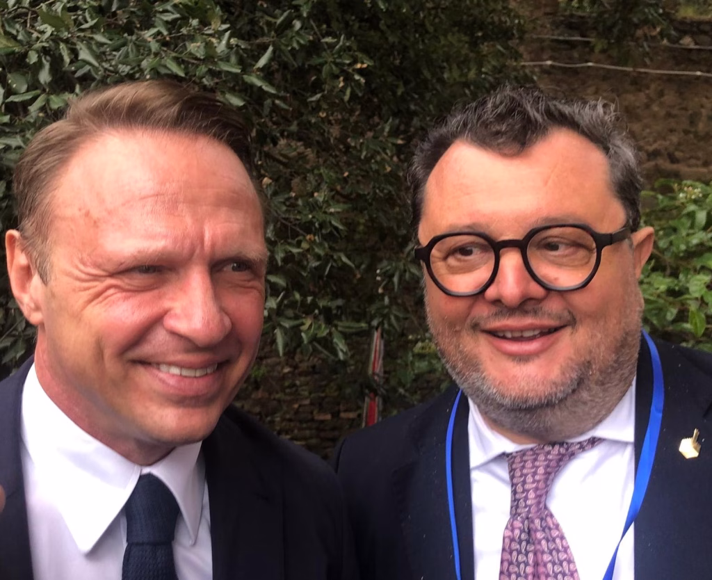 Riconoscimento al Ministro Lollobrigida all’Assemblea di Città del Vino il 28 settembre a Marino Si aprono il 26 Settembre i festeggiamenti per il Centenario della Sagra dell’Uva