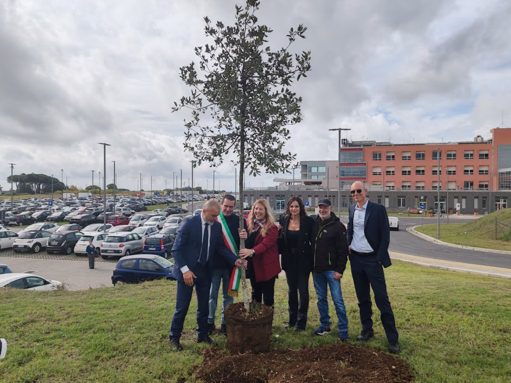 Ariccia, Piantato il primo albero del progetto “Legacy – Un Futuro Radicato nel Territorio”