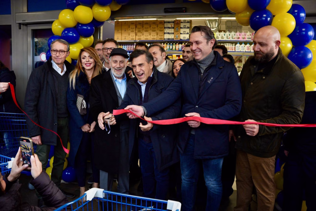 Svolta Commerciale a Velletri: L’Assessore all’Urbanistica Ing. Monia Bastianelli, Plaude all’Inaugurazione del Centro Commerciale “Maury’s”