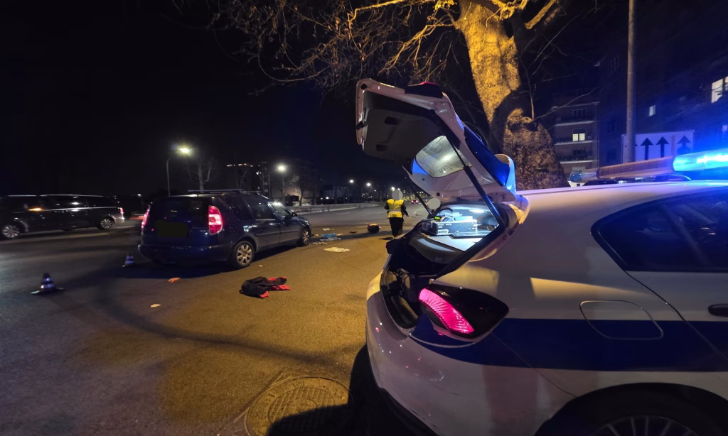Roma, incidente a viale Jonio: morto il 77enne alla guida dello scooter