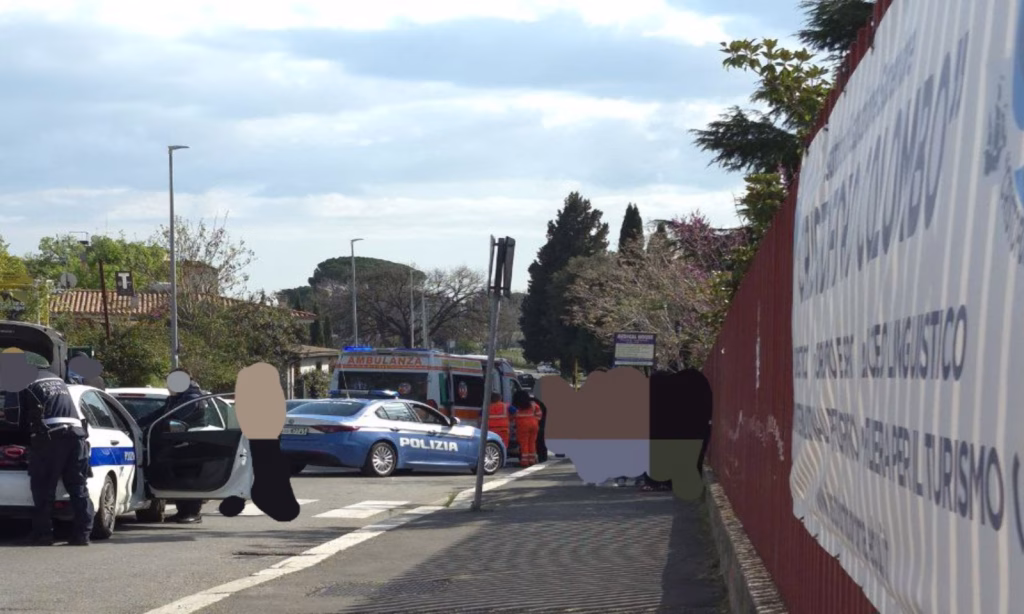 Roma, 15enne investita in via delle Vigne Nuove (FOTO)
