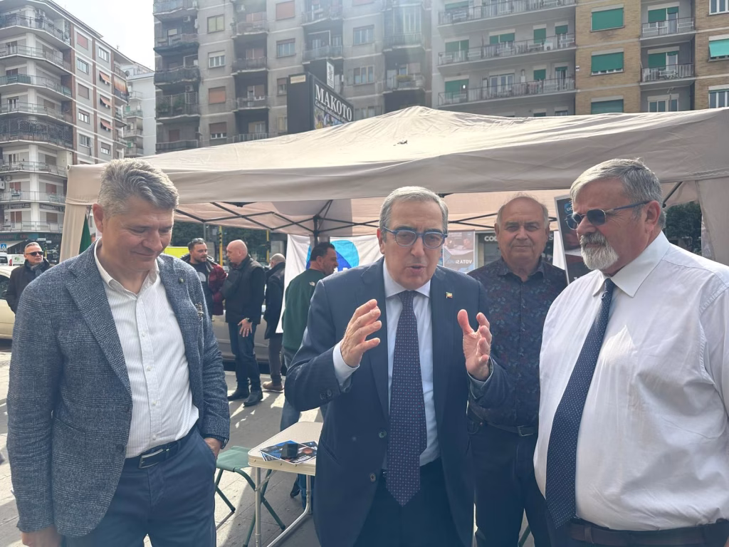 Referendum costituzionale: UGL Roma in piazza a Via Tiburtina per il Sì