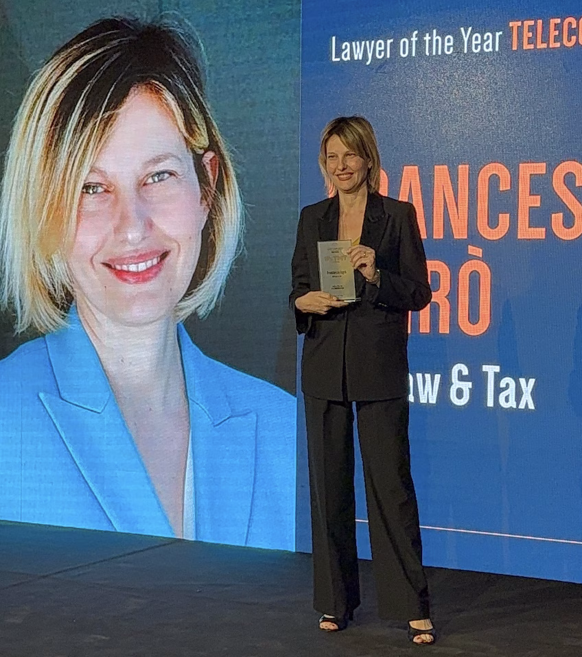 L’Avvocato Francesca Isgrò premiata da Legalcommunity come Lawyer of the Year in Telecommunications