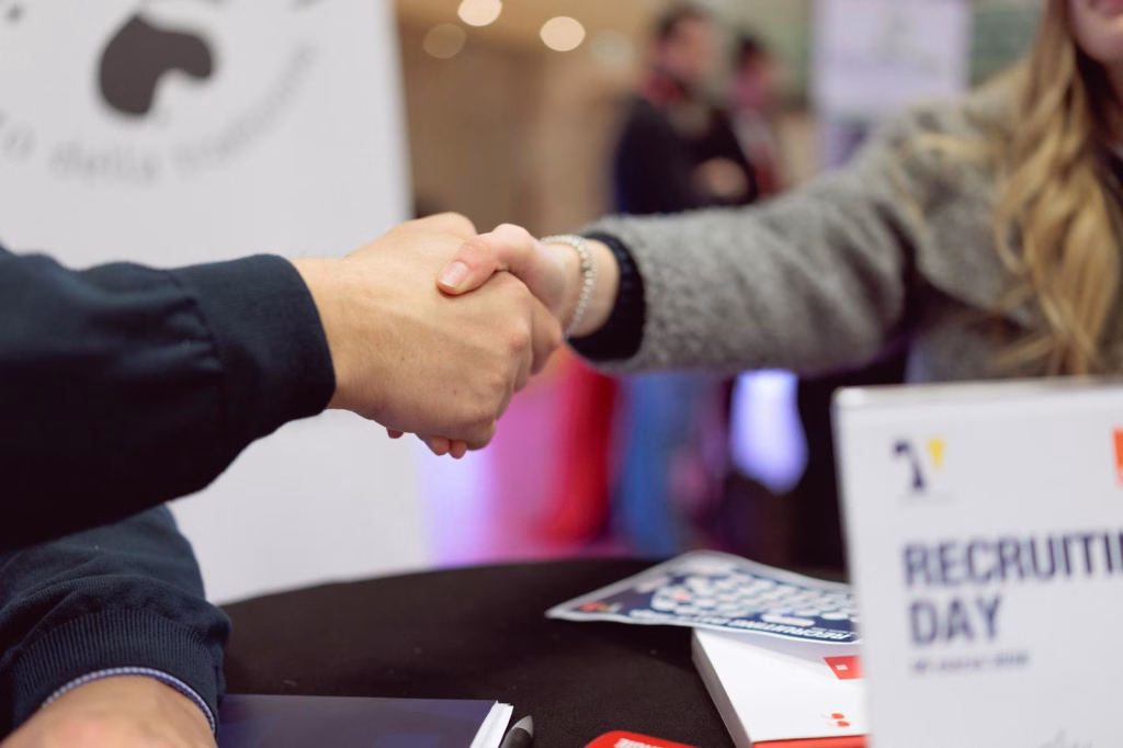 Trento, Recruiting Day di Synergie Italia, aziende e cittadini si incontrano