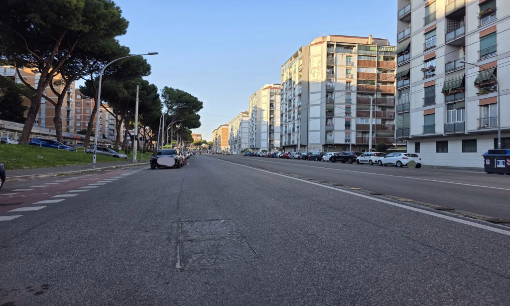 Roma, grave incidente nella notte in via Monte Cervialto: ferito un 30enne
