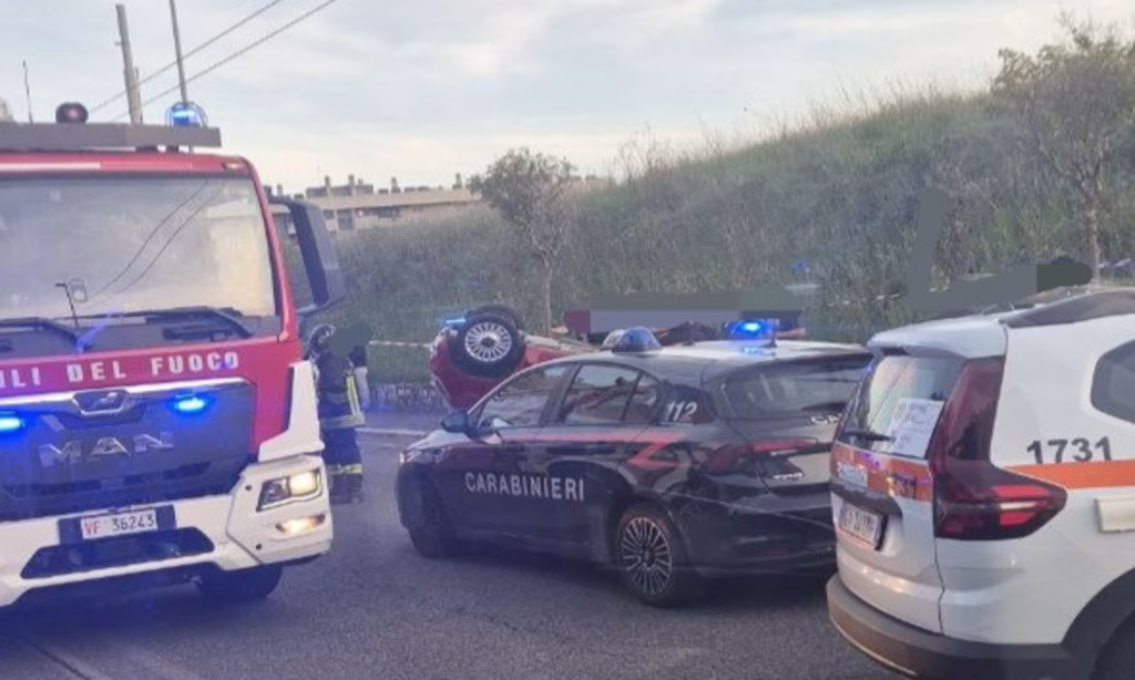 Roma, incidente stradale a Serpentara: tre 19enni ferite in un’auto ribaltata