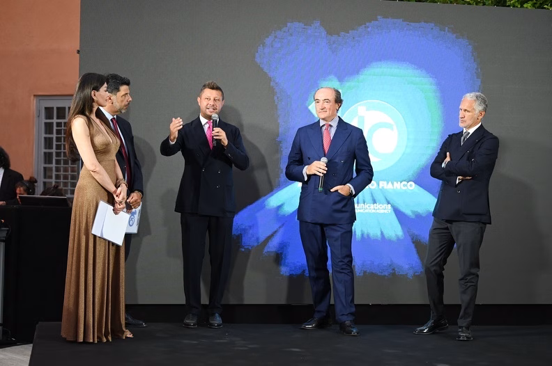 I fondatori di Ital Communications, Domenico Colotta e Attilio Lombardi, pubblicano “La verità dentro il rumore. Quando comunicare significa costruire fiducia con oVer Edizioni”