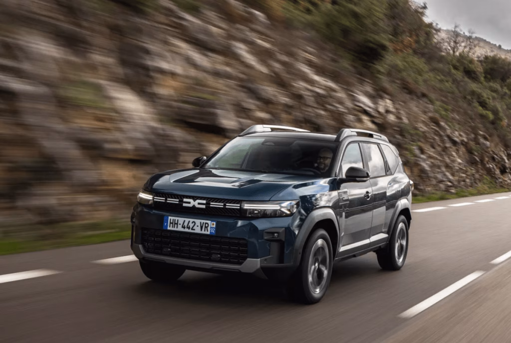 Dacia Bigster, aperti gli ordini per la versione Gpl mild hybrid