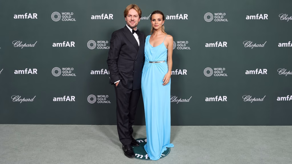 amfAR London 2026: Christopher Aleo e Simona Jakstaite rinnovano il sostegno alla ricerca contro l’HIV